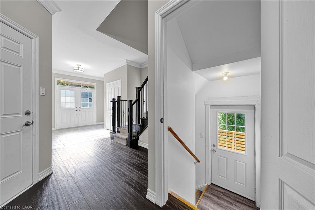 21 Scotia Road, Georgina, ON - Indoor Photo Showing Other Room