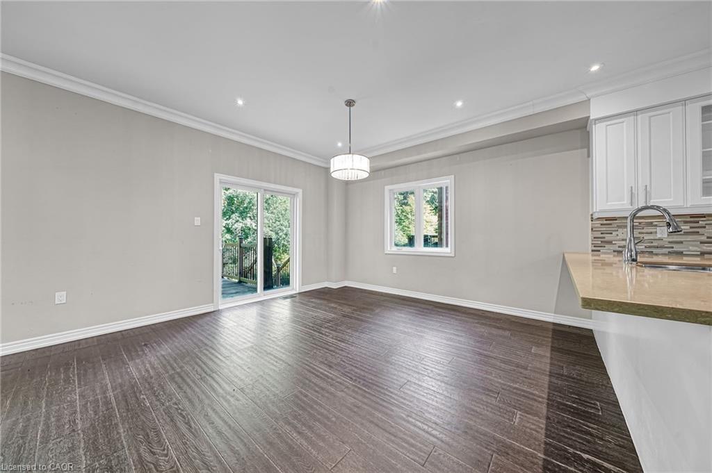 21 Scotia Road, Georgina, ON - Indoor Photo Showing Other Room