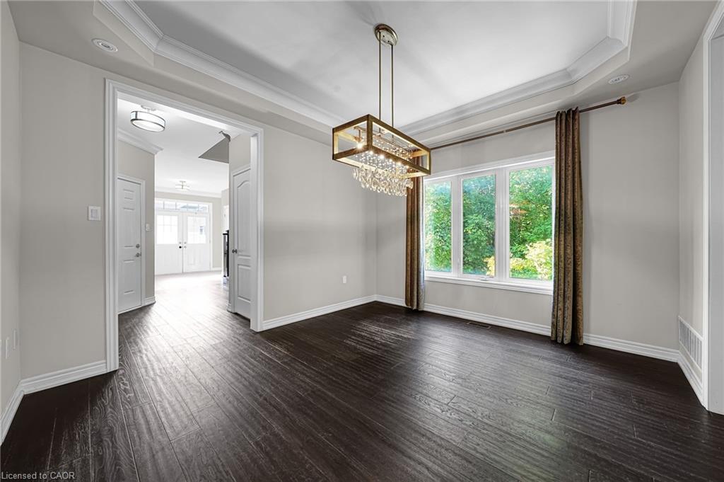 21 Scotia Road, Georgina, ON - Indoor Photo Showing Other Room