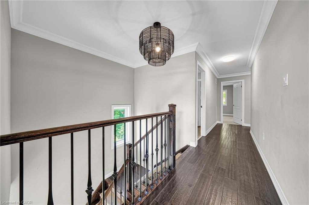 21 Scotia Road, Georgina, ON - Indoor Photo Showing Other Room