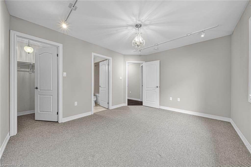 21 Scotia Road, Georgina, ON - Indoor Photo Showing Other Room