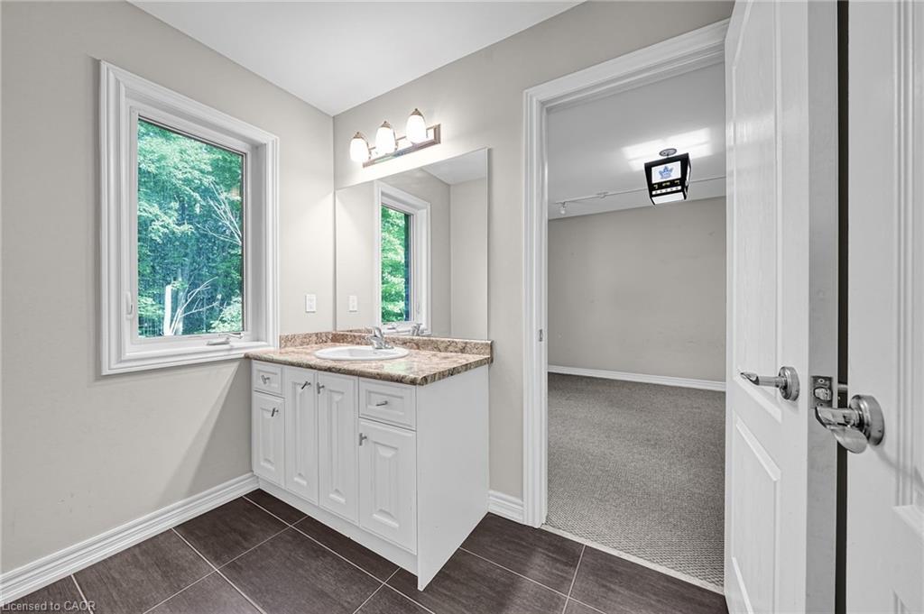 21 Scotia Road, Georgina, ON - Indoor