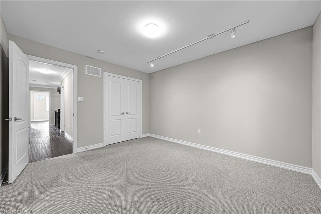 21 Scotia Road, Georgina, ON - Indoor Photo Showing Other Room