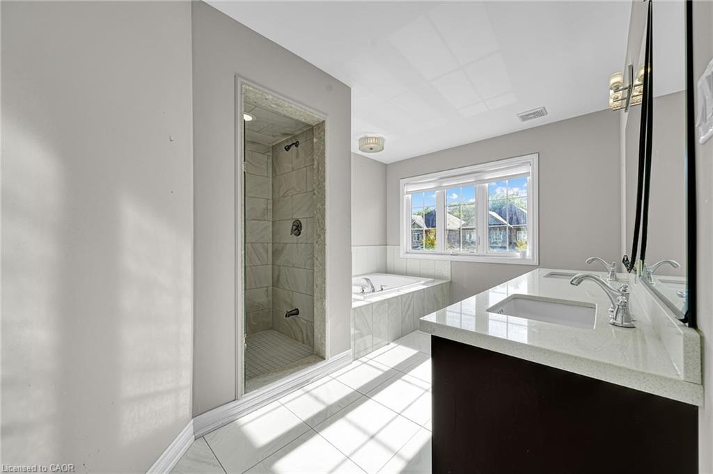 21 Scotia Road, Georgina, ON - Indoor Photo Showing Bathroom