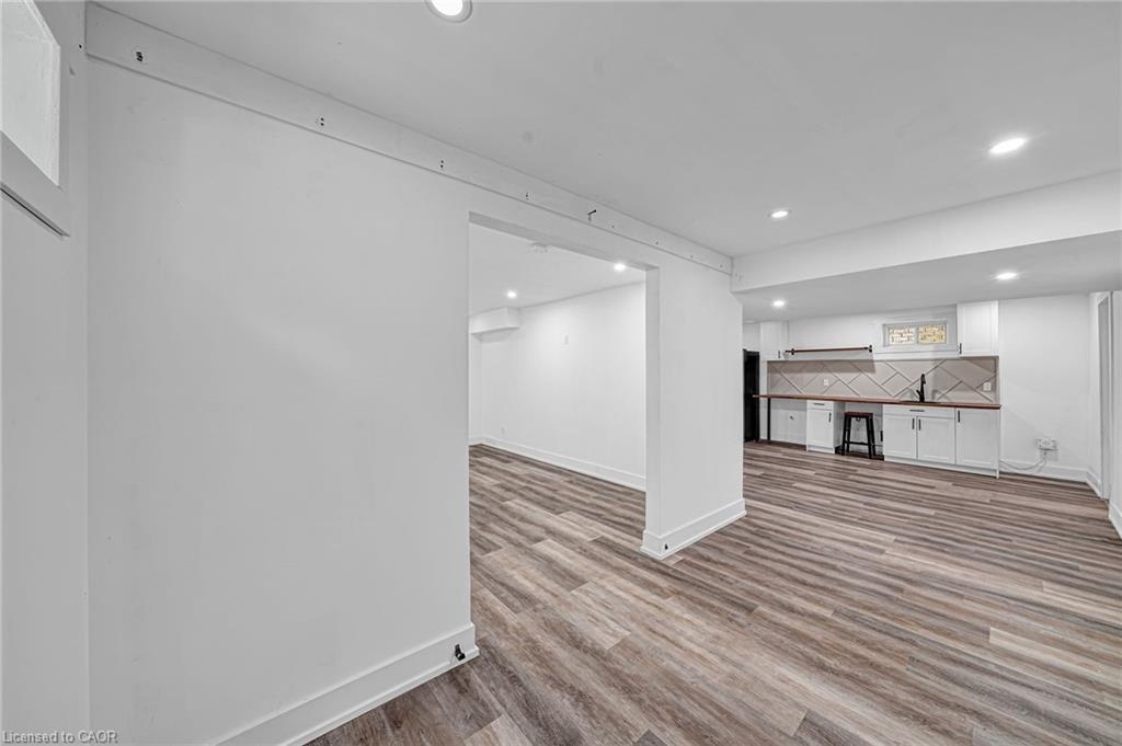 21 Scotia Road, Georgina, ON - Indoor Photo Showing Other Room