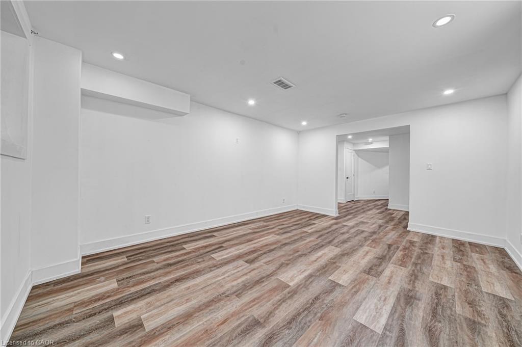 21 Scotia Road, Georgina, ON - Indoor Photo Showing Other Room