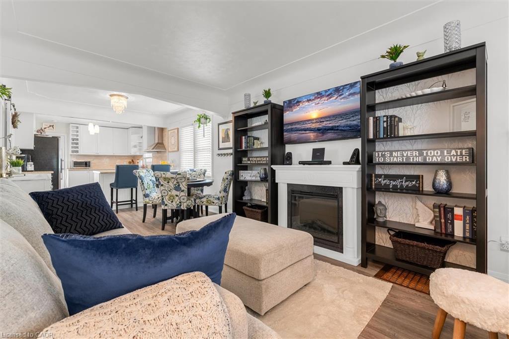 97 Bell Avenue, Hamilton, ON - Indoor Photo Showing Living Room With Fireplace