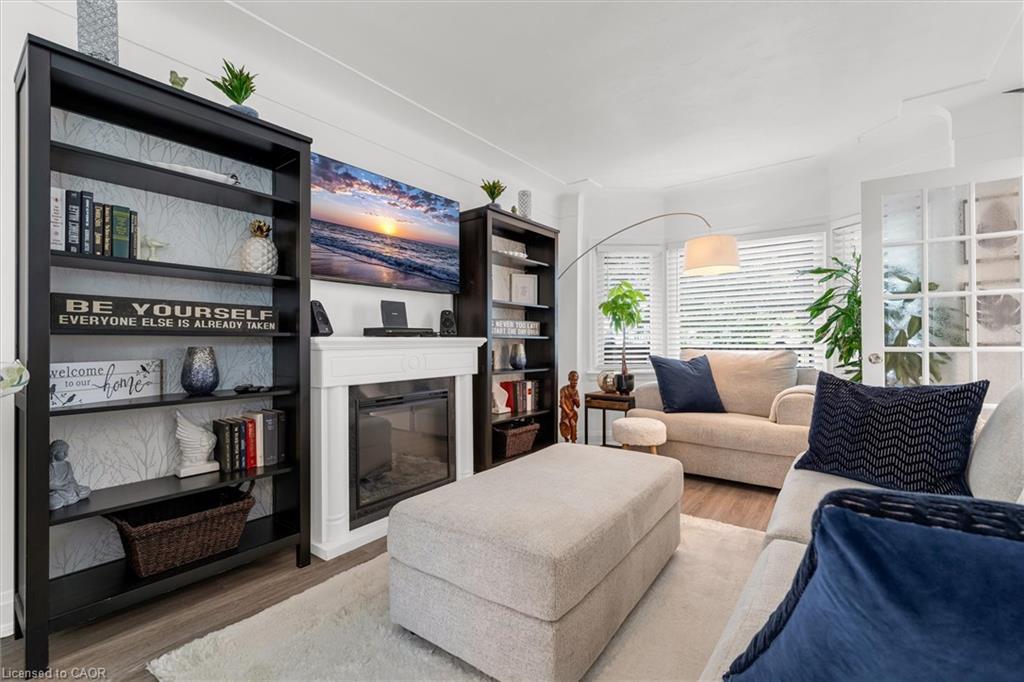 97 Bell Avenue, Hamilton, ON - Indoor Photo Showing Living Room With Fireplace