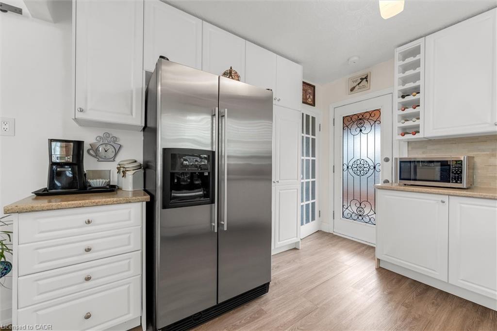 97 Bell Avenue, Hamilton, ON - Indoor Photo Showing Kitchen