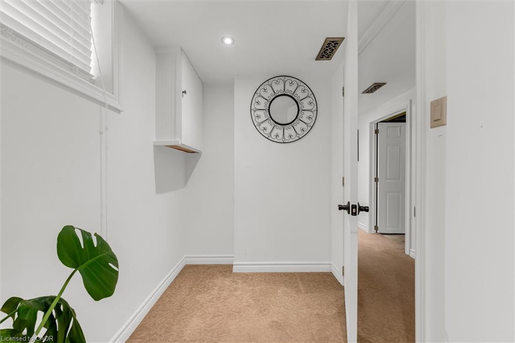 97 Bell Avenue, Hamilton, ON - Indoor Photo Showing Other Room