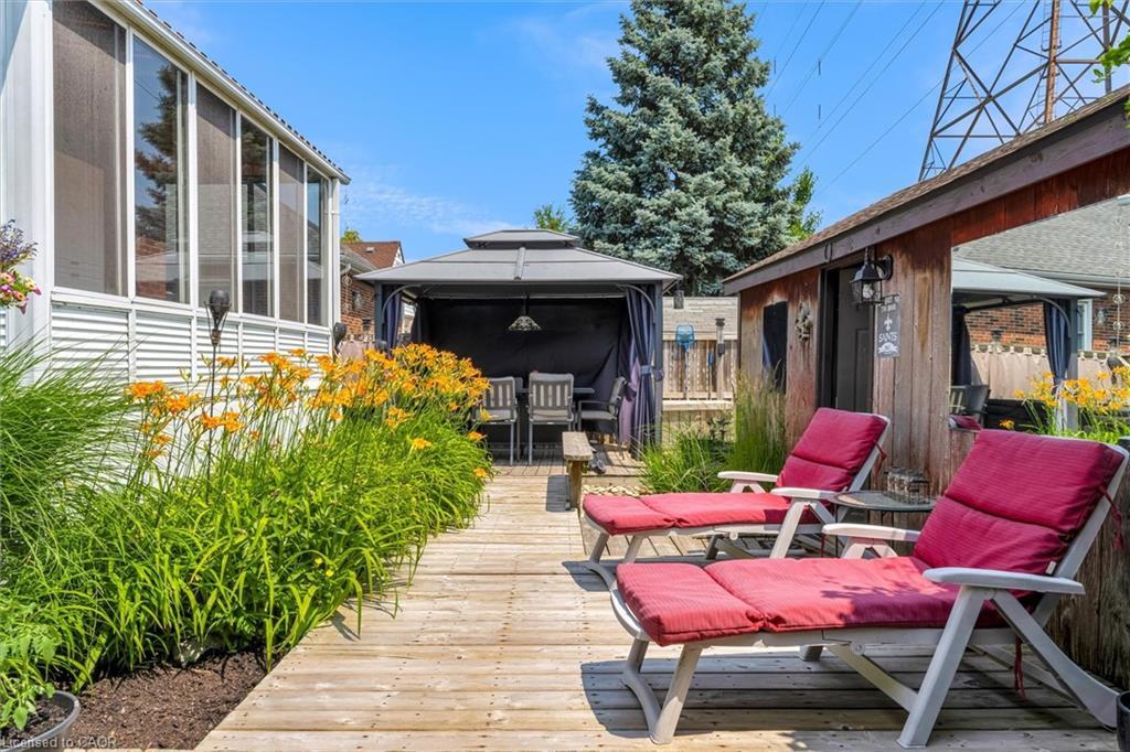 97 Bell Avenue, Hamilton, ON - Outdoor With Deck Patio Veranda
