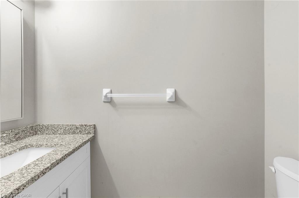 32 Alayche Trail, Welland, ON - Indoor Photo Showing Bathroom