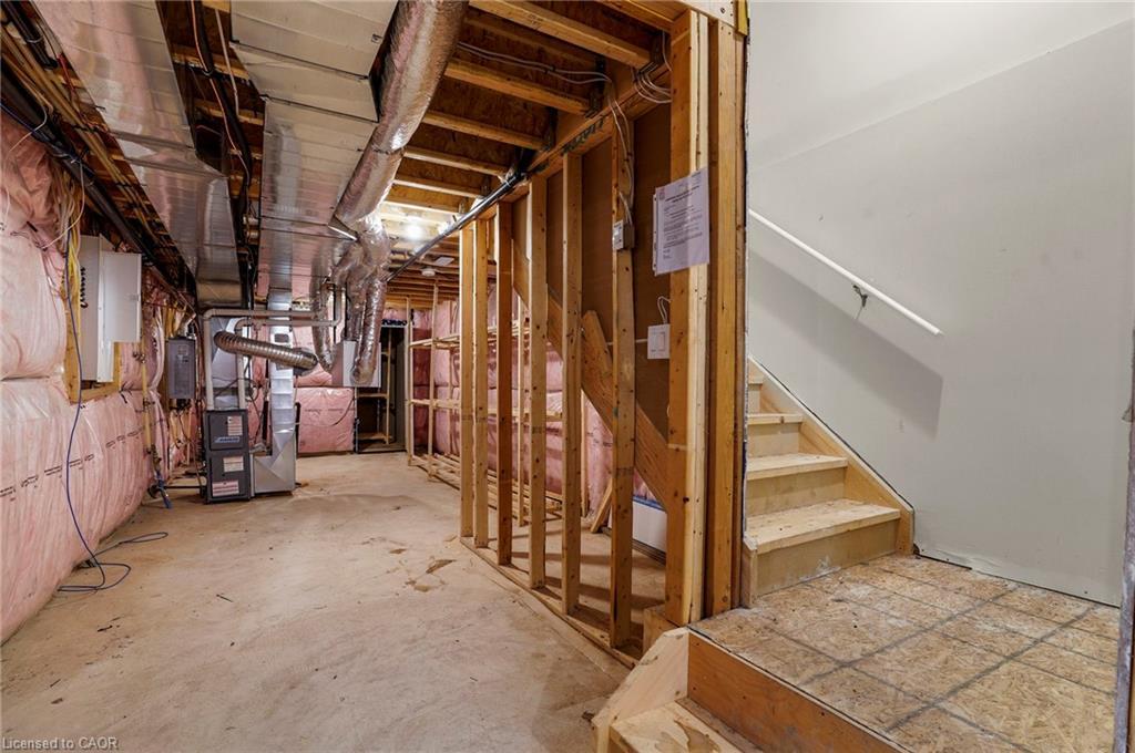 32 Alayche Trail, Welland, ON - Indoor