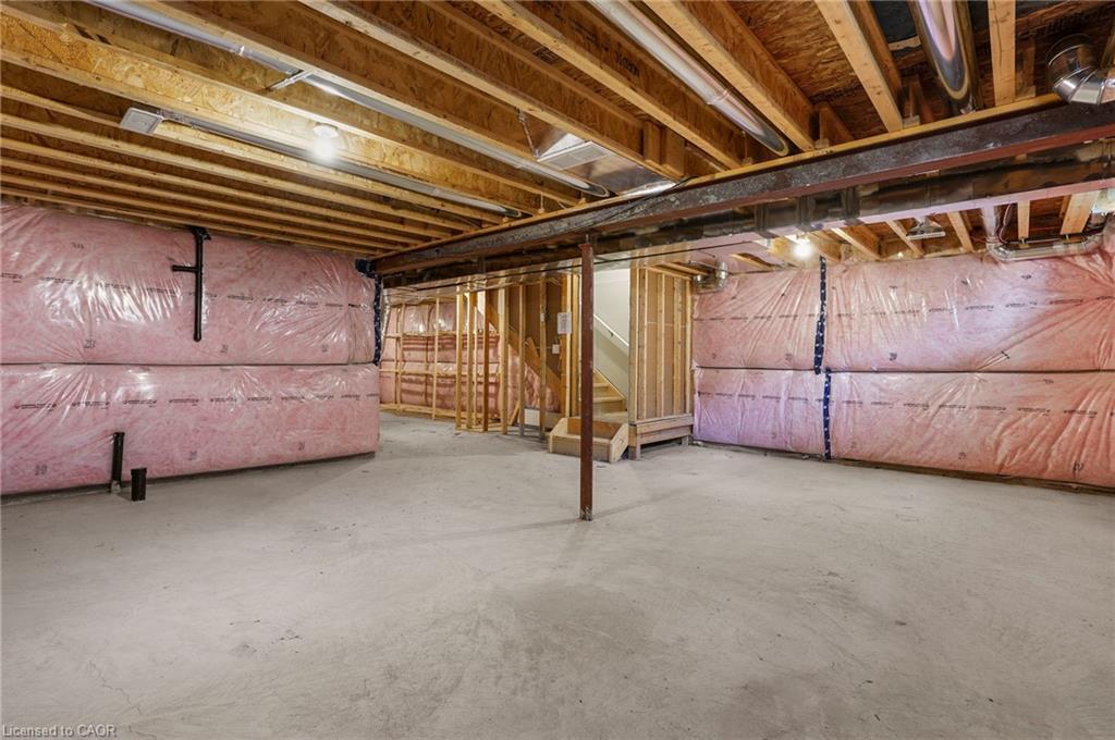 32 Alayche Trail, Welland, ON - Indoor Photo Showing Basement