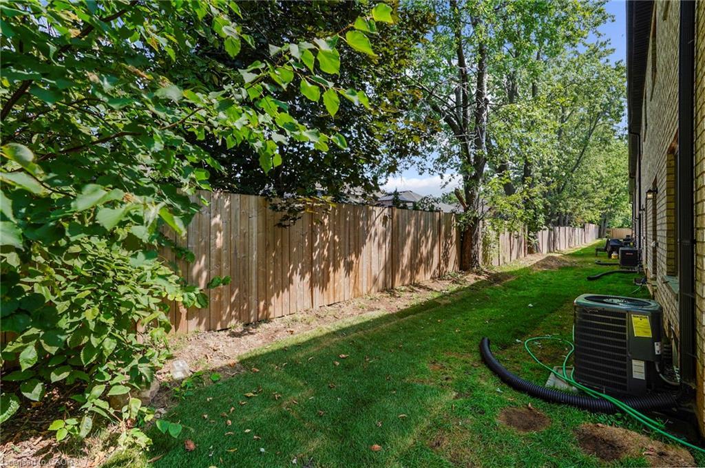 32 Alayche Trail, Welland, ON - Outdoor