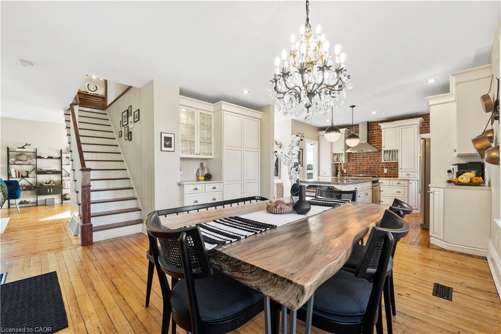 110 Cream Street, Fenwick, ON - Indoor Photo Showing Dining Room
