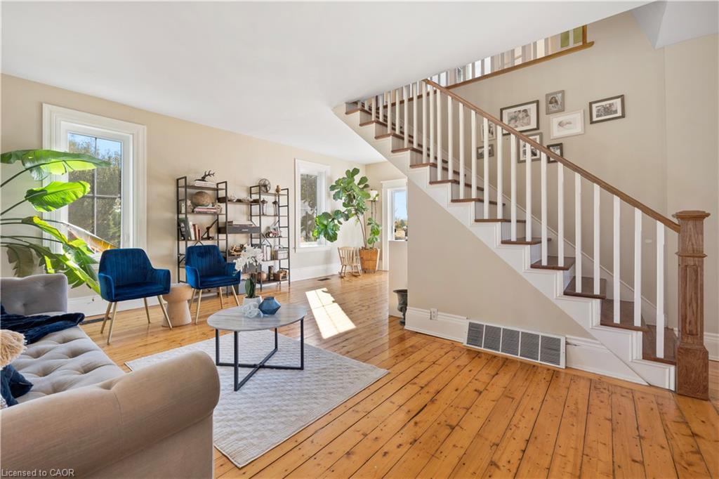 110 Cream Street, Fenwick, ON - Indoor