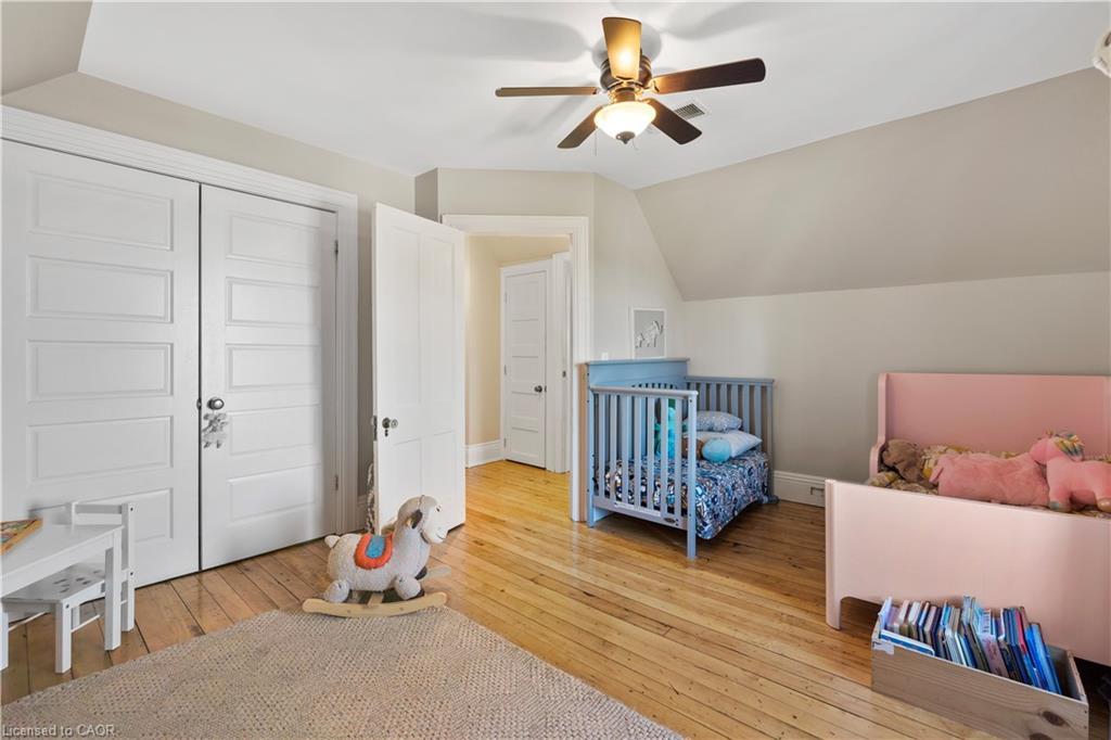 110 Cream Street, Fenwick, ON - Indoor Photo Showing Bedroom