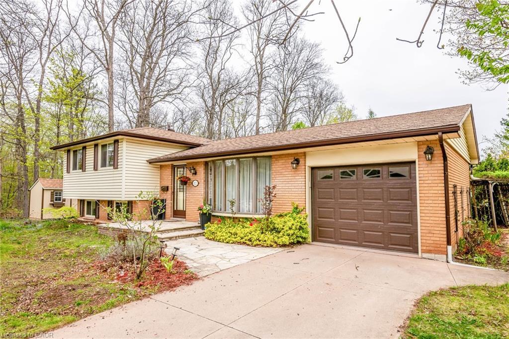 122 Forest Hill Road, Grimsby, ON - Outdoor With Facade