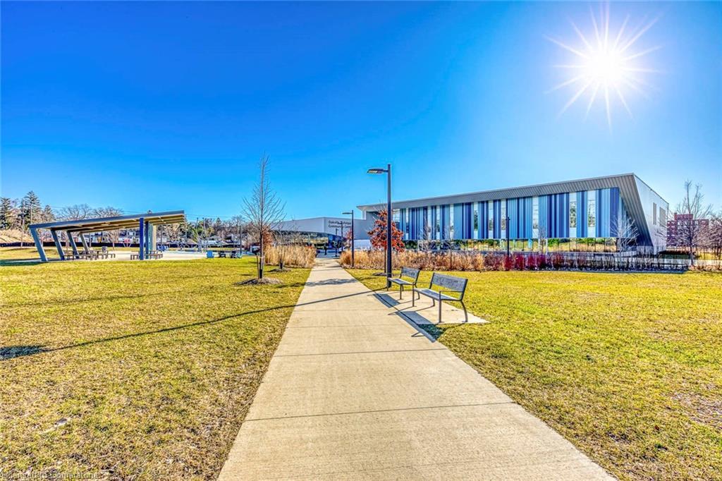 1-288 Reynolds Street, Oakville, ON - Outdoor With View