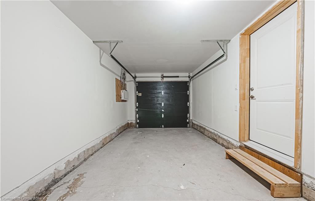 55 Dryden Lane Lane, Hamilton, ON - Indoor Photo Showing Garage