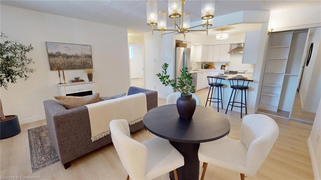 201-50 Campbell Court Court, Stratford, ON - Indoor Photo Showing Dining Room