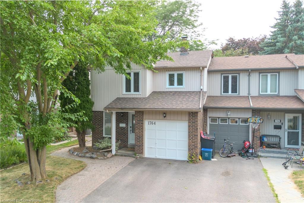 1764 Listowell Crescent, Pickering, ON - Outdoor With Facade