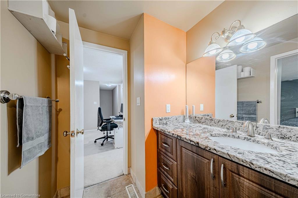 1764 Listowell Crescent, Pickering, ON - Indoor Photo Showing Bathroom