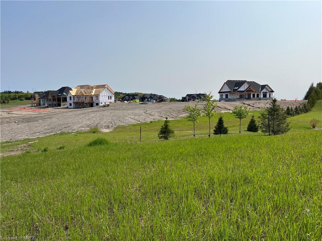 4 Country Place, Kawartha Lakes, ON