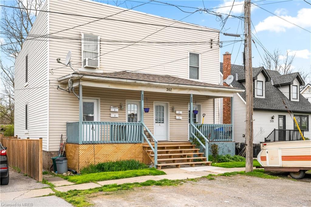 207 Beaver Street, Thorold, ON - Outdoor With Deck Patio Veranda