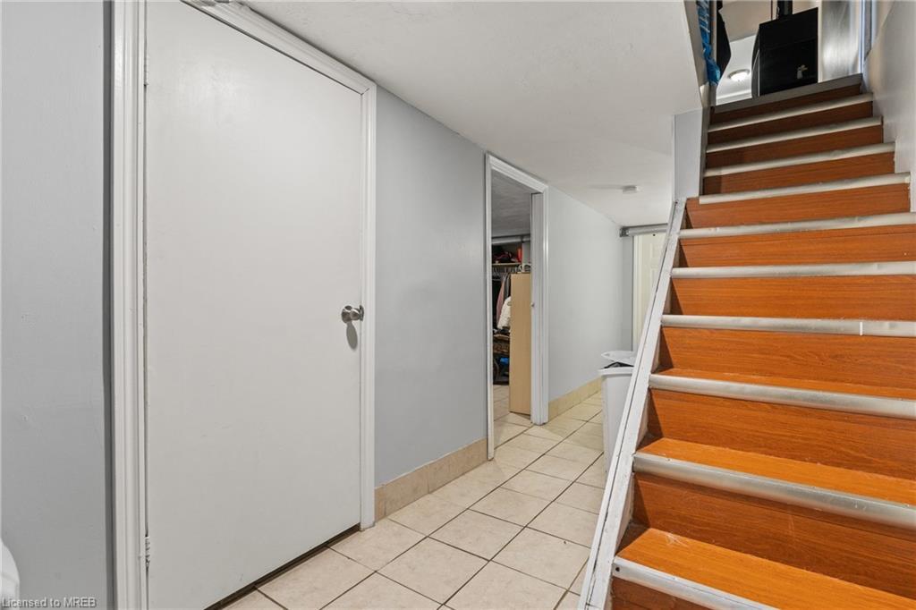 207 Beaver Street, Thorold, ON - Indoor Photo Showing Other Room