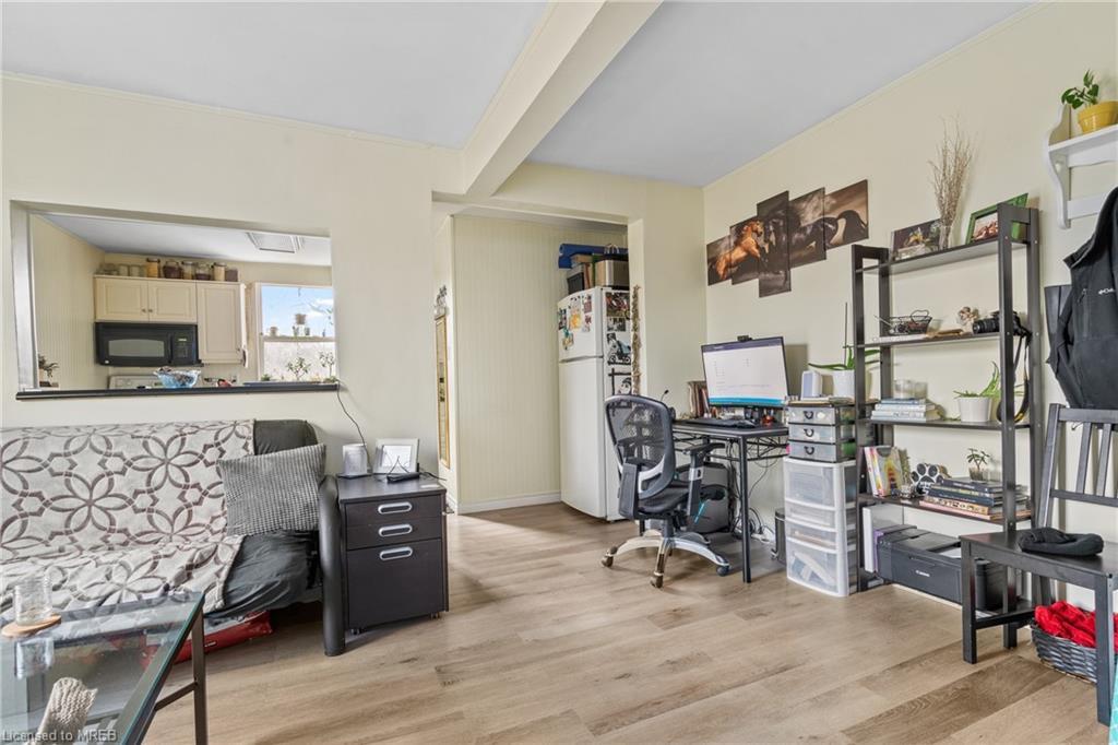 207 Beaver Street, Thorold, ON - Indoor