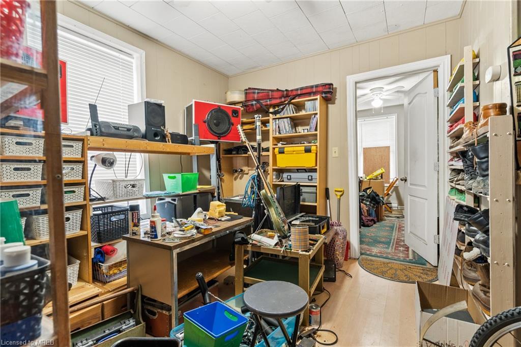 207 Beaver Street, Thorold, ON - Indoor Photo Showing Office