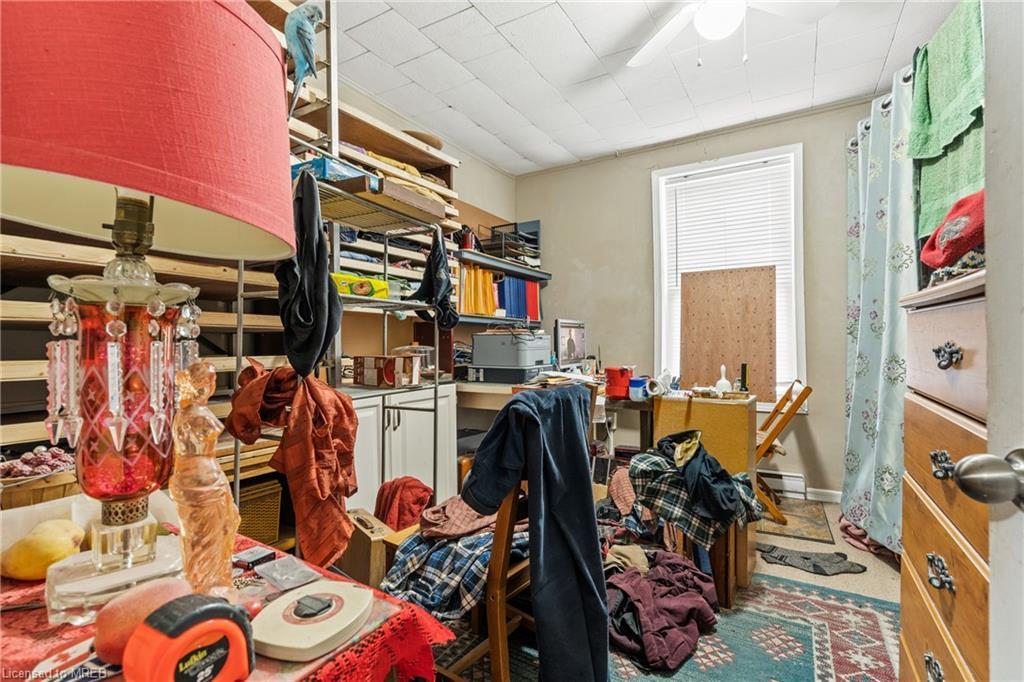 207 Beaver Street, Thorold, ON - Indoor