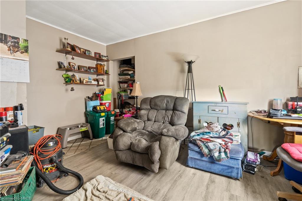 207 Beaver Street, Thorold, ON - Indoor