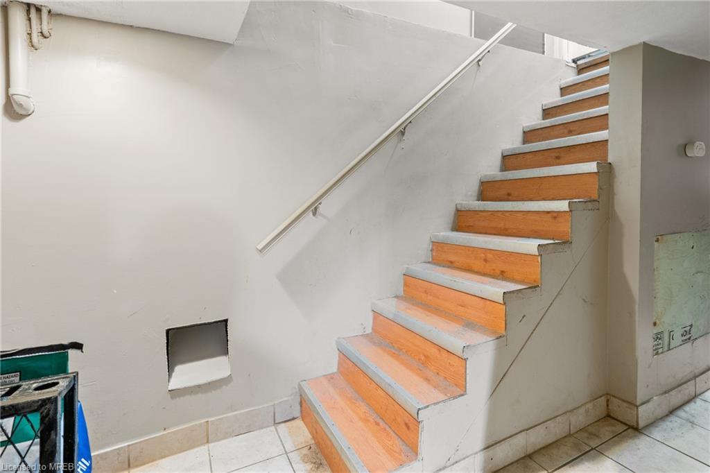 207 Beaver Street, Thorold, ON - Indoor Photo Showing Other Room