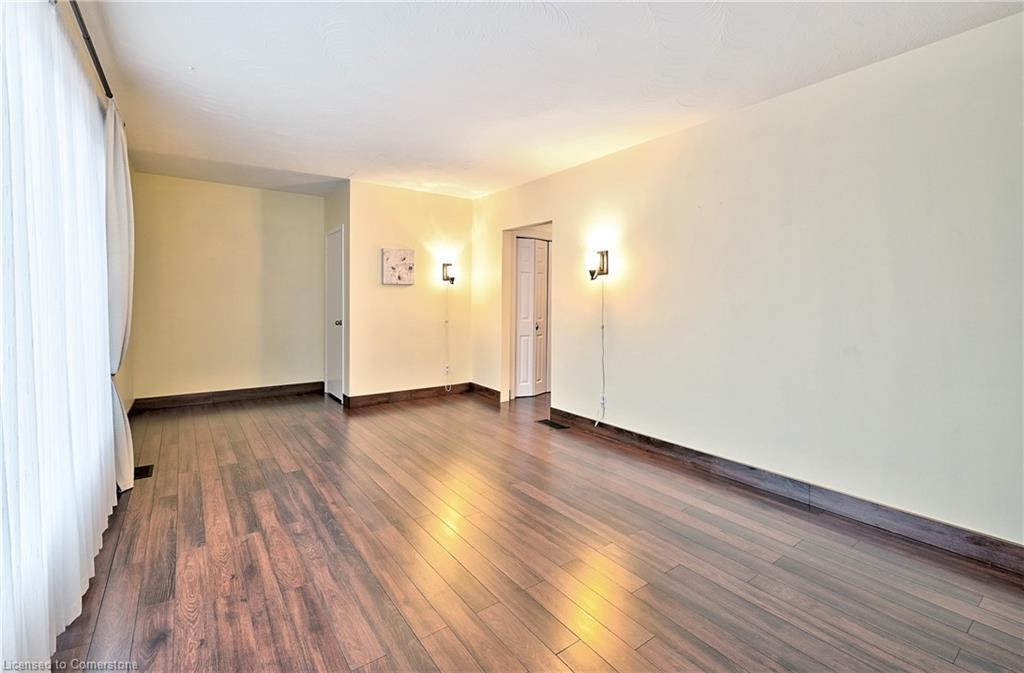 1476 Barton Street E, Hamilton, ON - Indoor Photo Showing Other Room