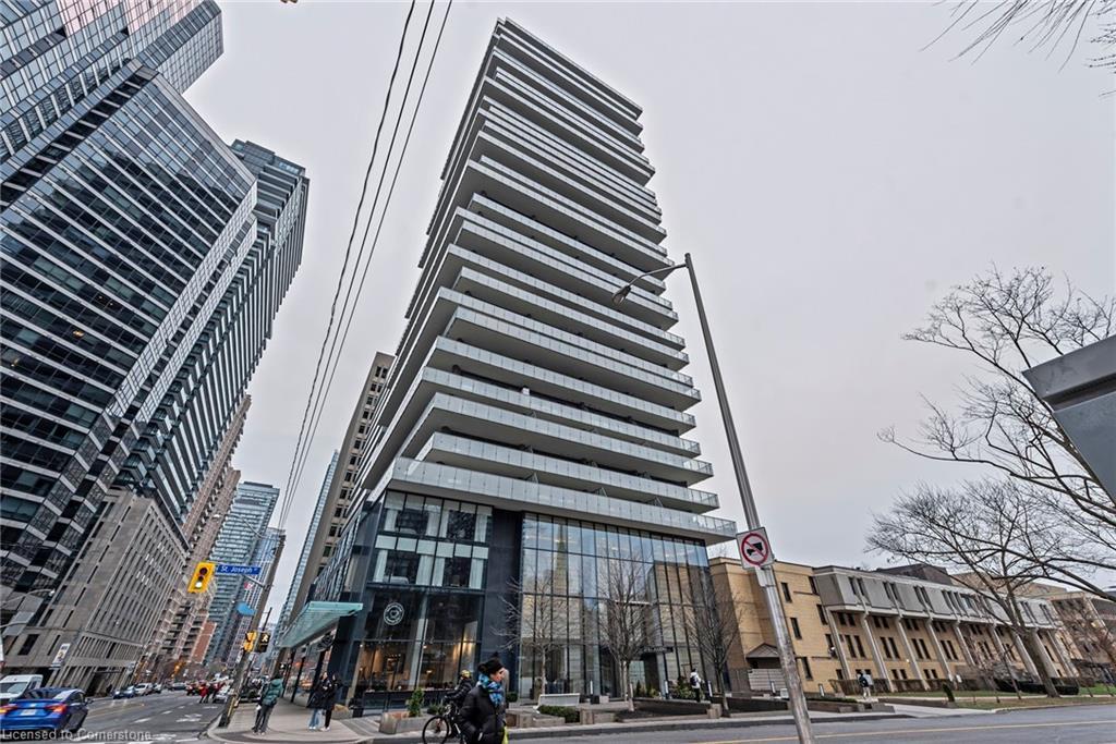 206-57 St Joseph Street, Toronto, ON - Outdoor