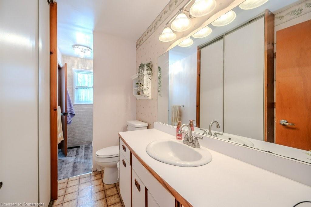 39 Bannockburn Road, Kitchener, ON - Indoor Photo Showing Bathroom