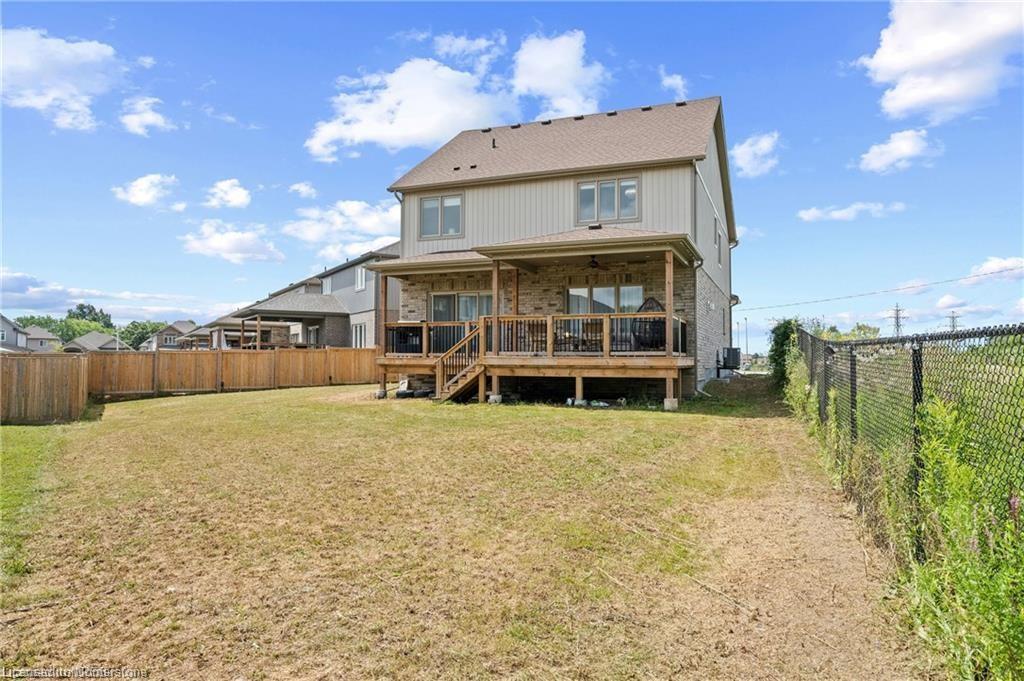 263 Memorial Park Drive, Welland, ON - Outdoor With Deck Patio Veranda