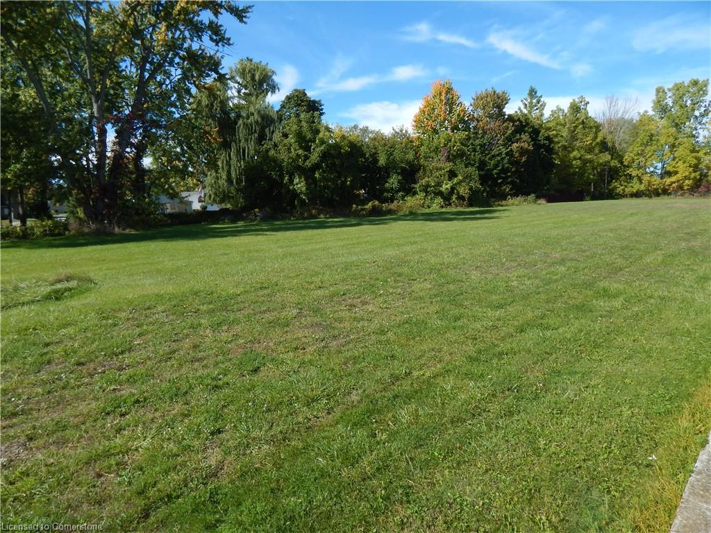 621-627 Broad Street E, Dunnville, ON