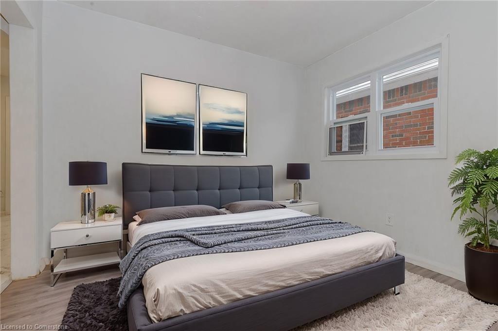 55 Hamilton Street, St. Catharines, ON - Indoor Photo Showing Bedroom