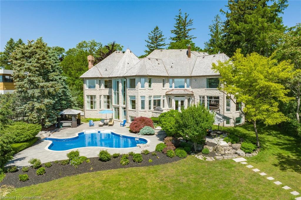 4038 Lakeshore Road, Burlington, ON - Outdoor With In Ground Pool