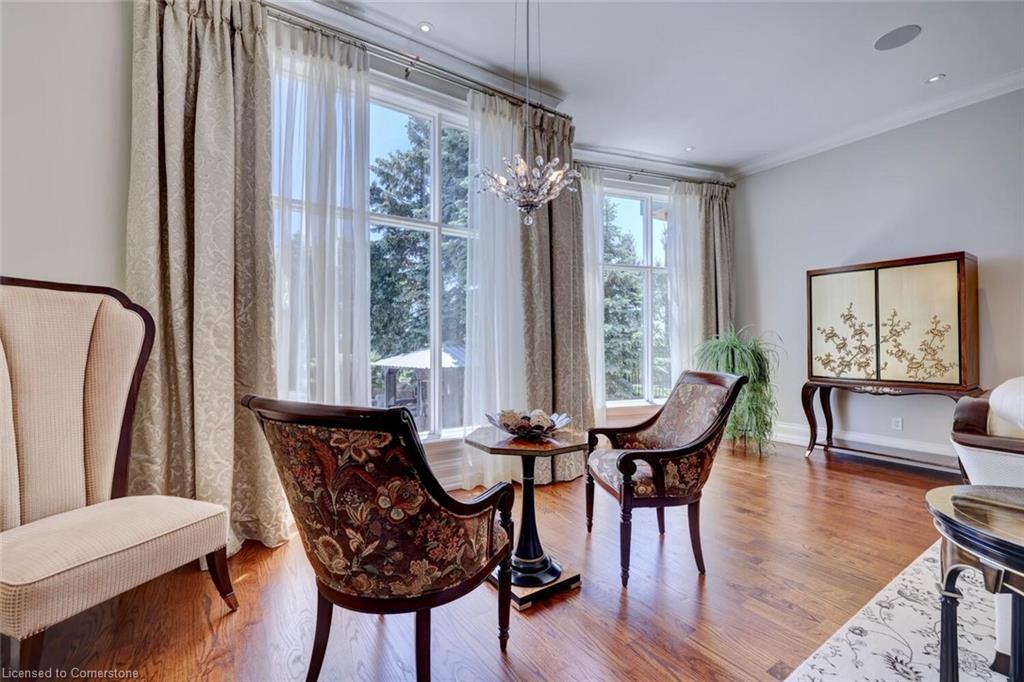 4038 Lakeshore Road, Burlington, ON - Indoor Photo Showing Dining Room