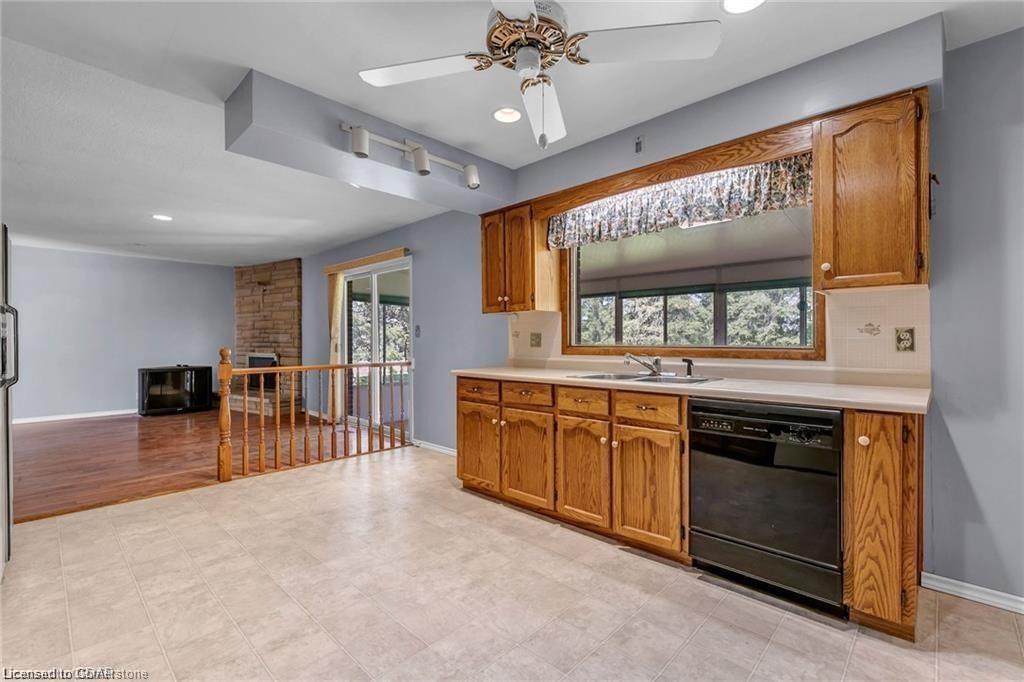 462 Arkell Road, Puslinch, ON - Indoor