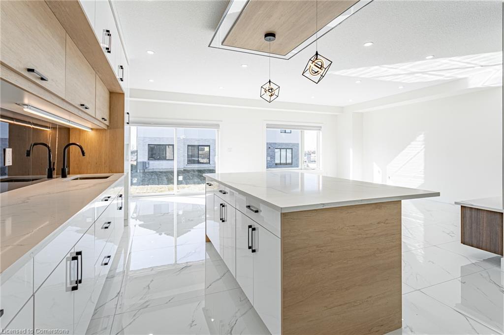 1187 Hobbs Drive, London, ON - Indoor Photo Showing Kitchen