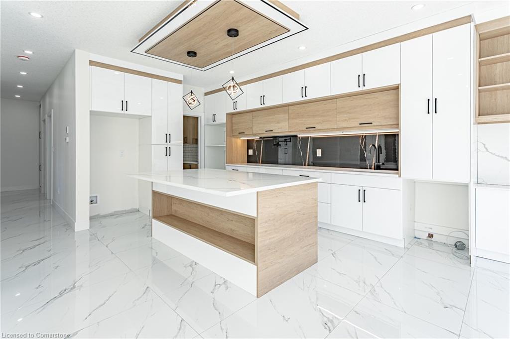 1187 Hobbs Drive, London, ON - Indoor Photo Showing Other Room