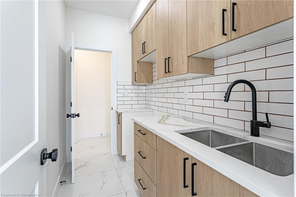 1187 Hobbs Drive, London, ON - Indoor Photo Showing Kitchen With Double Sink