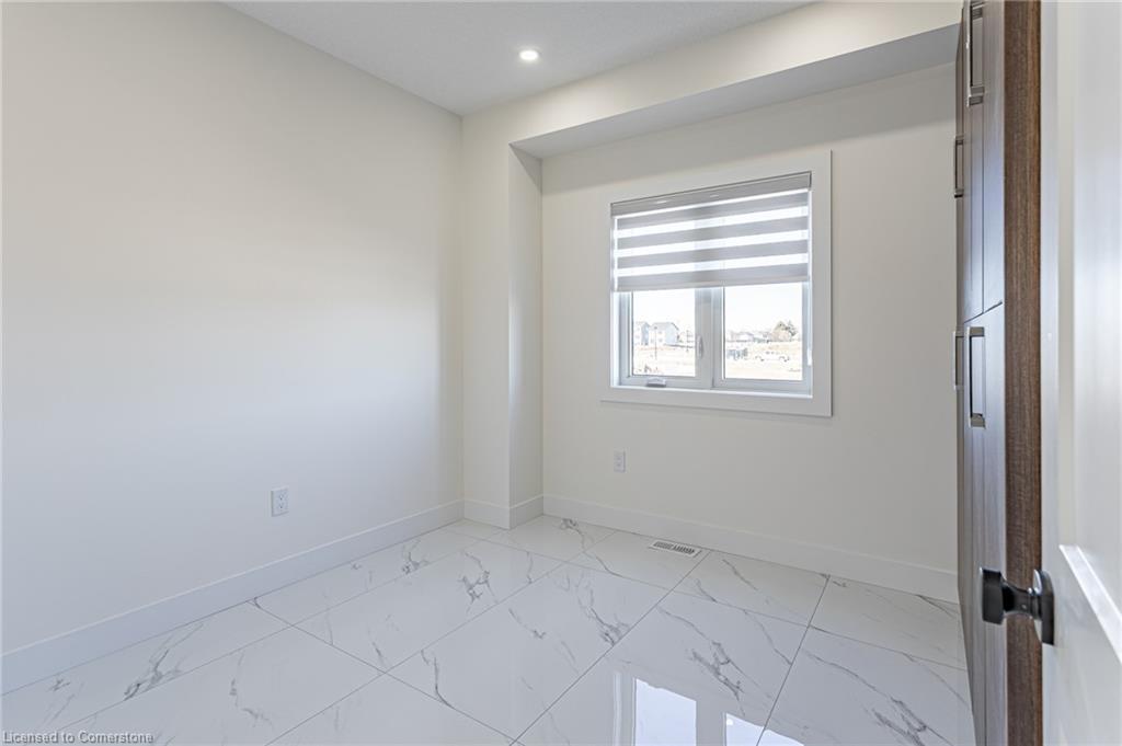 1187 Hobbs Drive, London, ON - Indoor Photo Showing Other Room