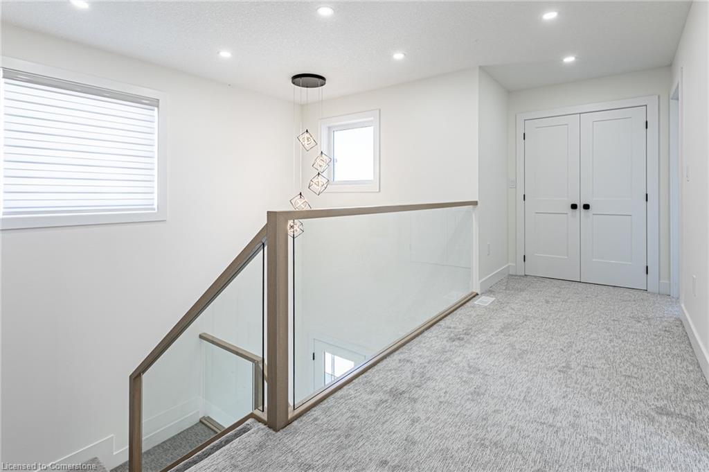 1187 Hobbs Drive, London, ON - Indoor Photo Showing Other Room